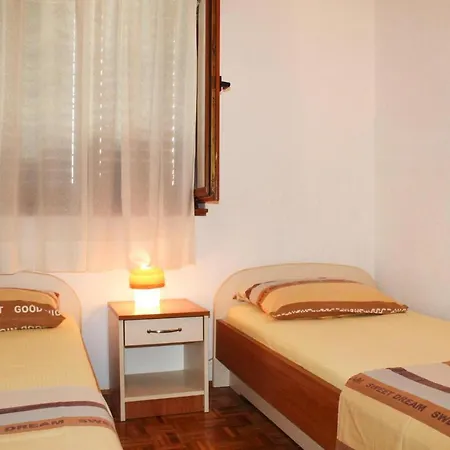 Appartement In Near Pebble